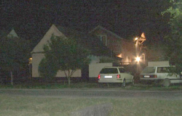 Син убио оца, па потегао нож на мајку!